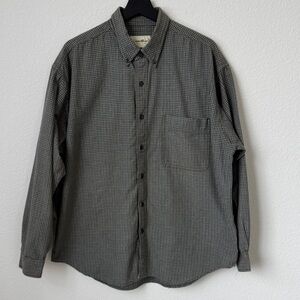 Eddie Bauer Men's Dark Checkered Button-Down Long Sleeves Shirt, size Large